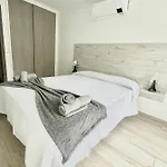 Island Apartament *